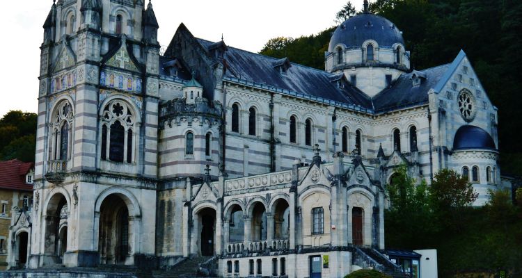 Basilique du Bois-Chenu Domremy