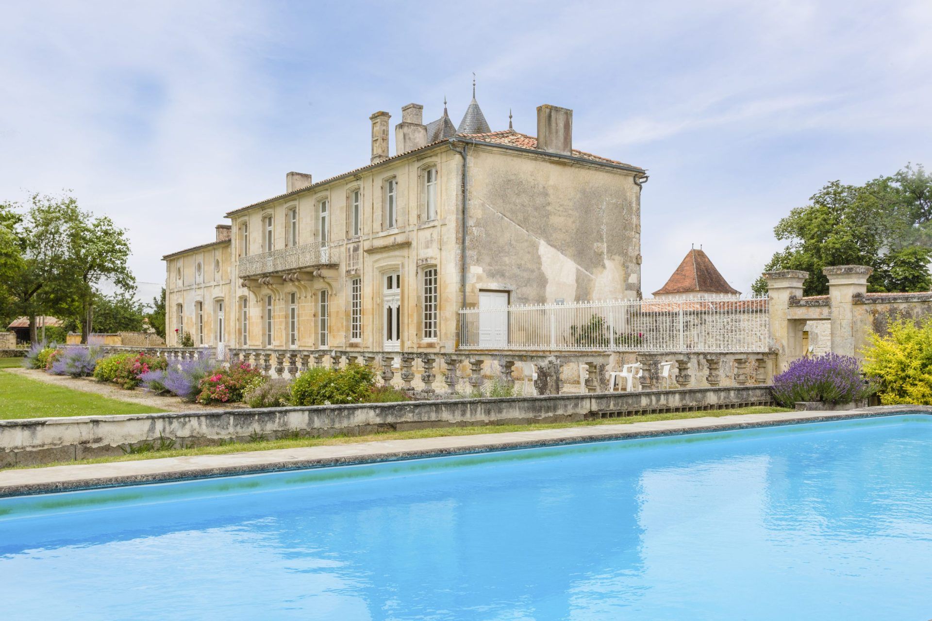Chateau Serbise