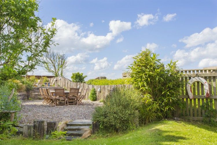 Meadow Manor - Norfolk -Oliver's Travels