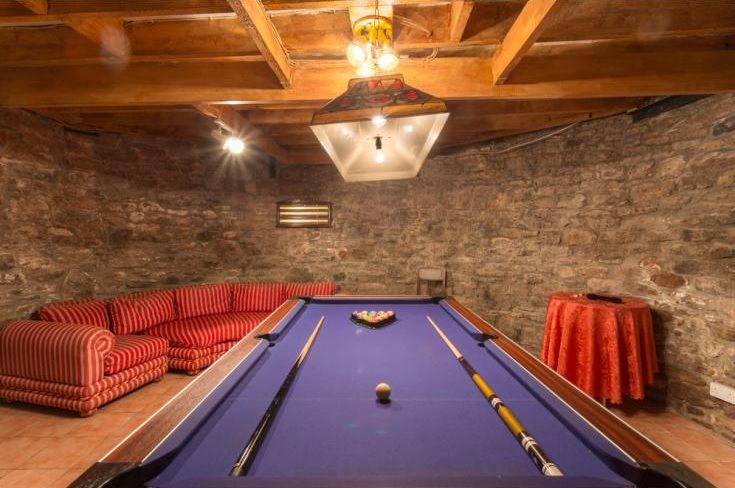 C17th Century Castle's Games Tower - As enjoyed by 1D! - Party Houses to Rent - Oliver's Travels