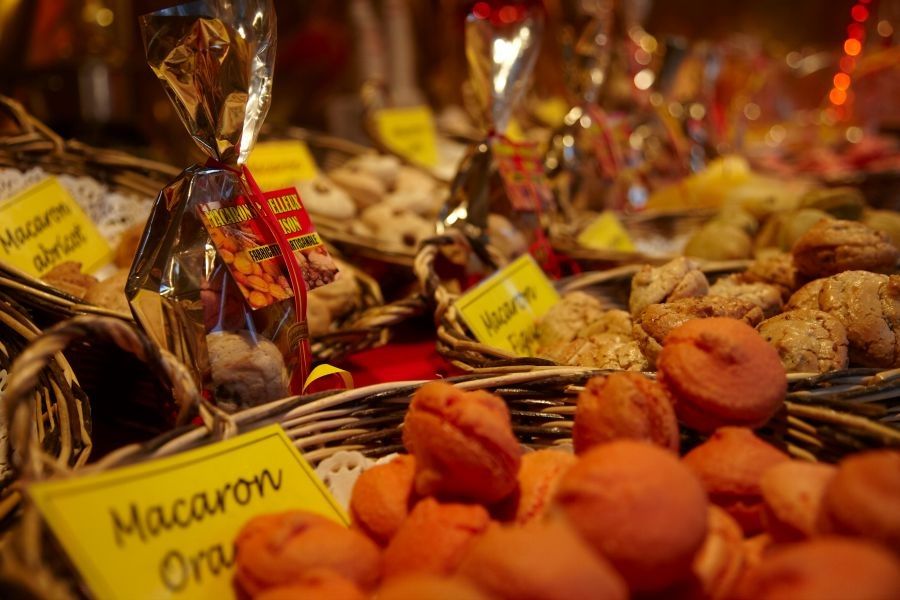 The Sarlat Christmas Market - Holiday Rentals France - Oliver's Travels