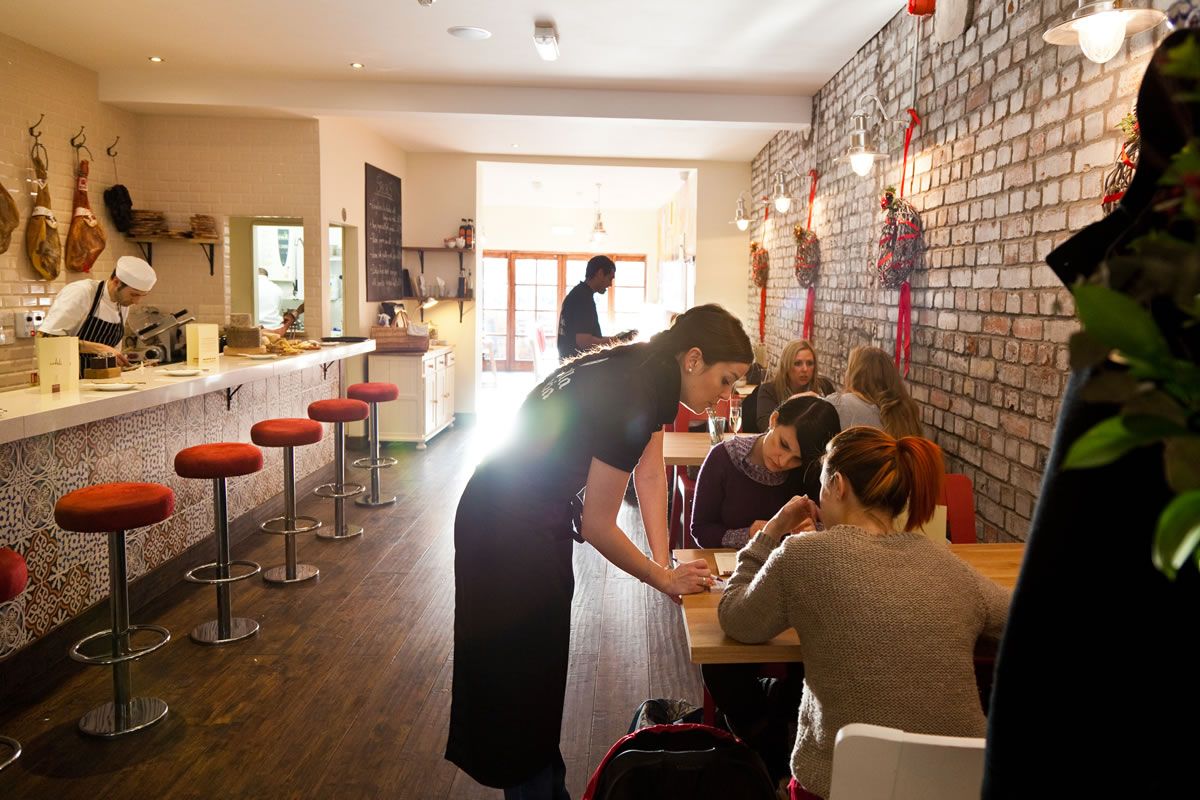 Bar 44 - Wales