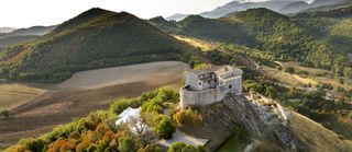 Castle-Nardelli-Le-Marche-Olivers-Travels-1