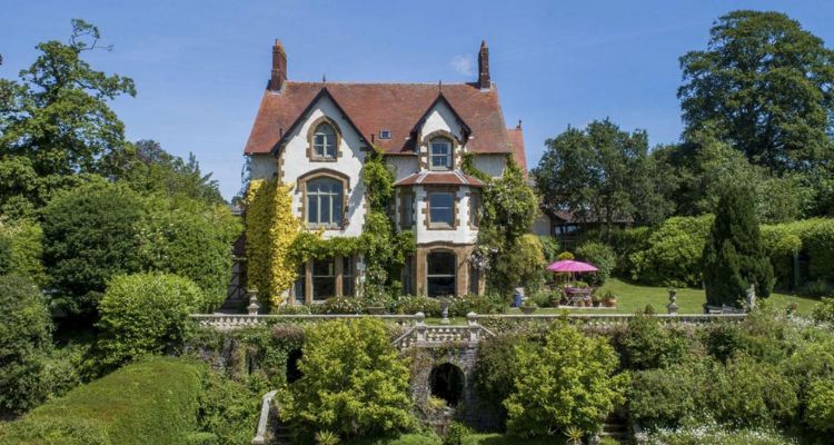 Amberstone Manor