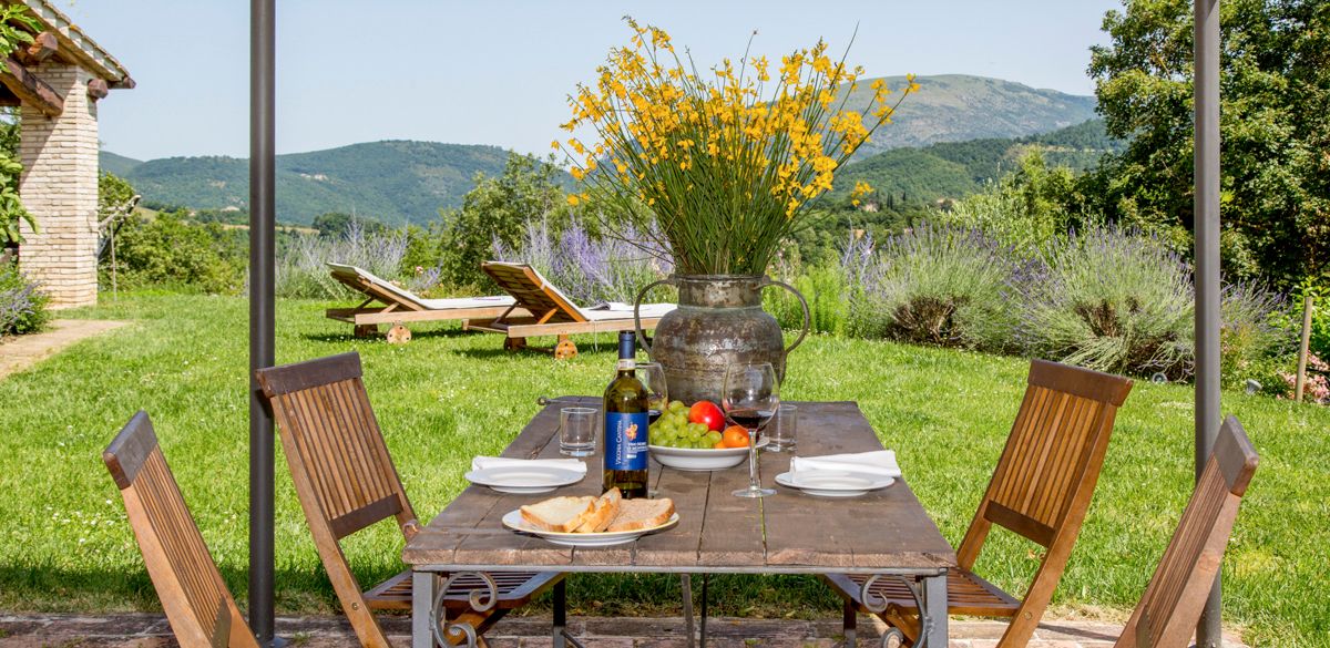 Villa Francis-Umbria- Olivers Travels