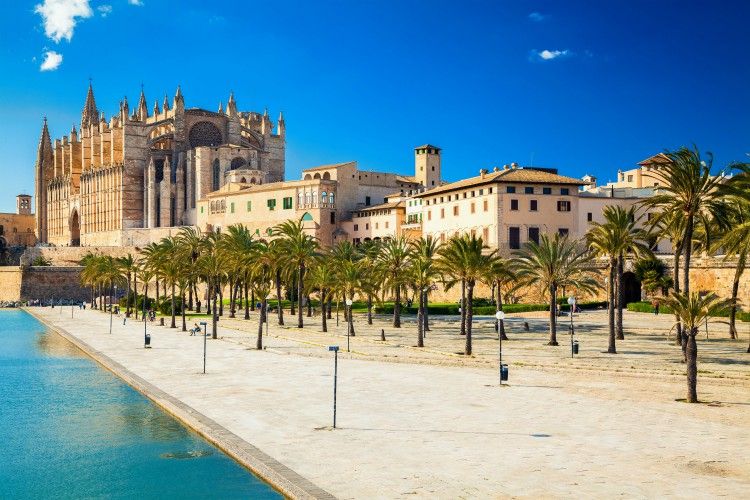 Parc del Mar near the Cathedral of Santa Maria of Palma, Majorca, Spain