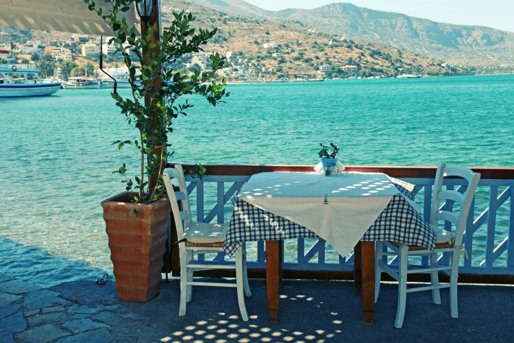 Outdoor resturant in Crete