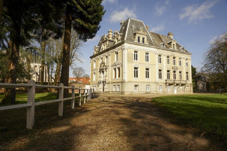 Chateau Belle Vie - Hauts-de-France - Oliver's Travels
