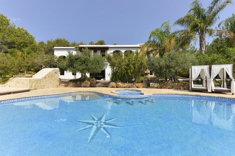 Bella Forada - Ibiza - Oliver's Travels