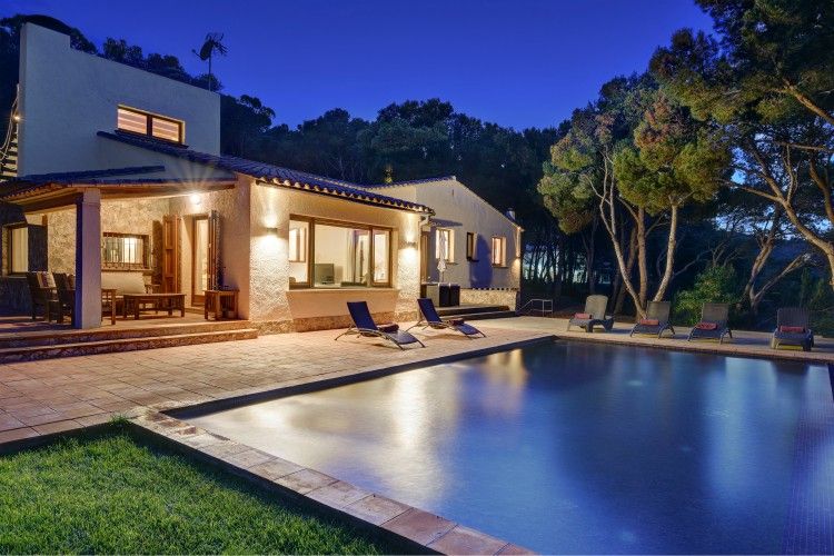 La Perica - Costa Brava - Oliver's Travels