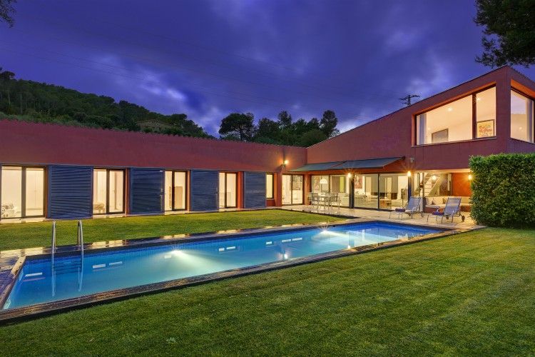 Villa Terracotta - Costa Brava - Oliver's Travels