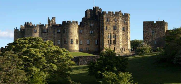alnwick castle days out in northumberland
