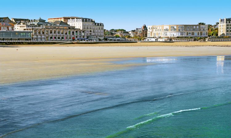 Brittany Beaches - Plage de l’Écluse Dinard