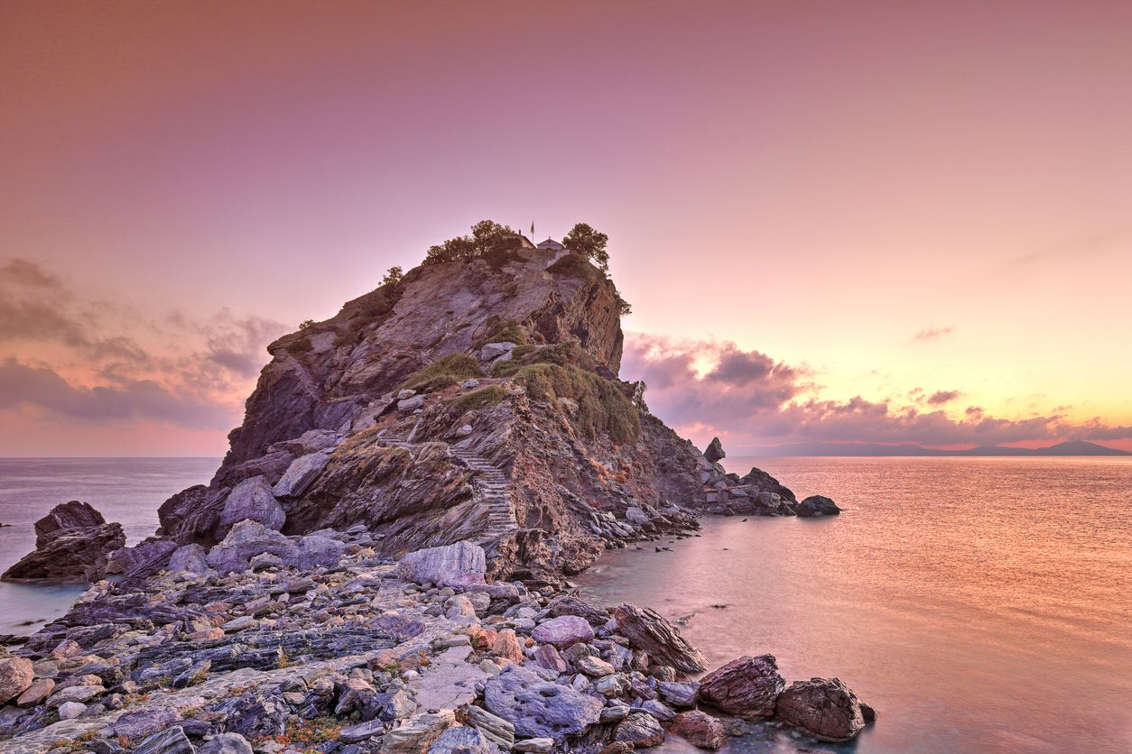 Skopelos travel guide