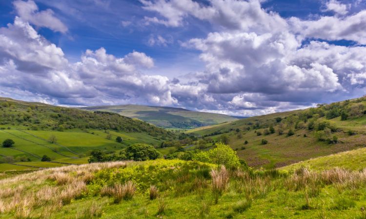 Best Hikes in The UK - Yorkshire Three Peaks Challenge