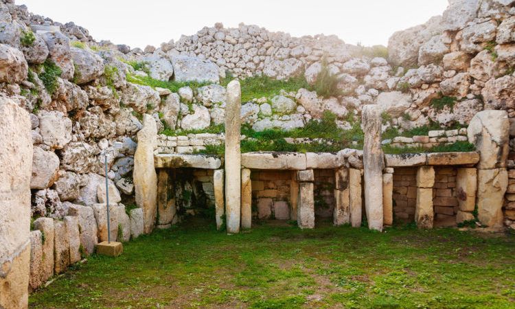 Neolithic megalith temple complex of Ggantija (Tempji Neolitici Tal-Ggantija, 