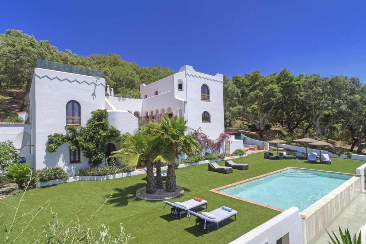 Villa Bougainvillea