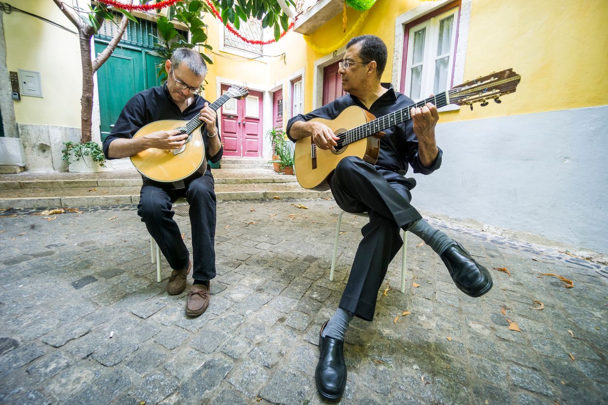Fado players