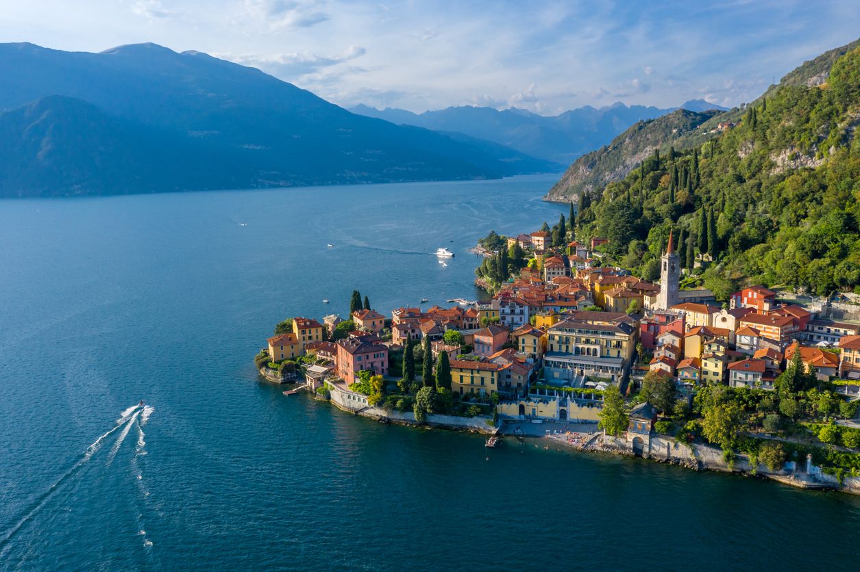 Lakes - where to go in August