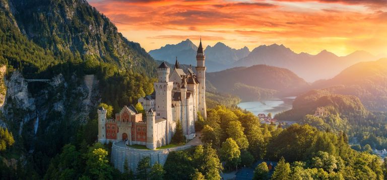Neuschwanstein - fairytale castles header