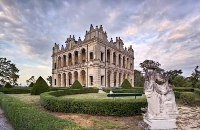 villa with a statue in Venice, Italy
