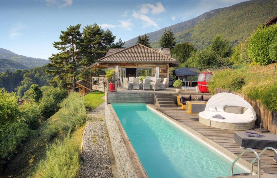 Au Sommet - villas with swimming pools in France